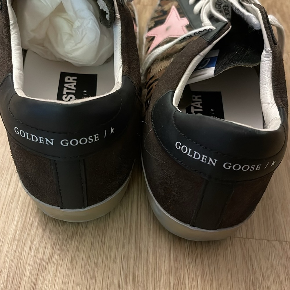 Authentic Golden Goose Superstar -Never Worn - Picture 7 of 9